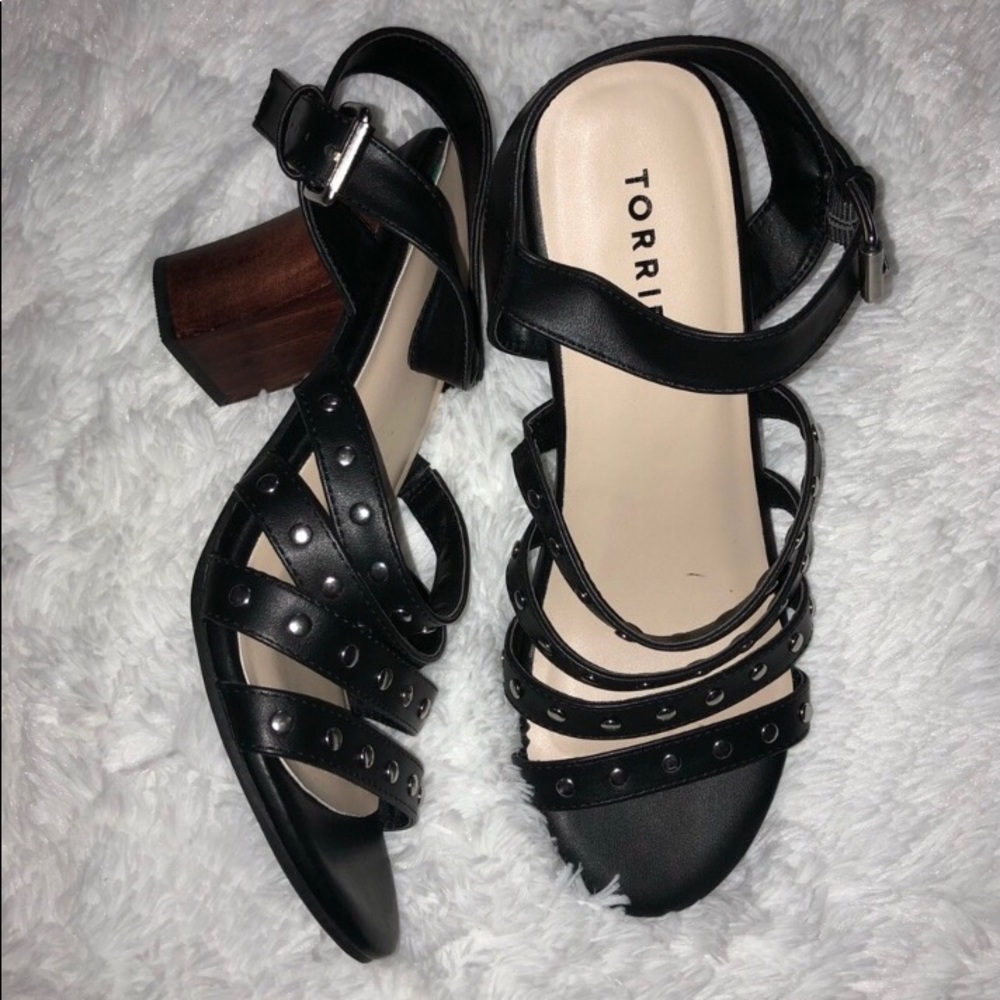 πΊπΈ New Torrid Black Heels w/Straps, Size 8. - Picture 3 of 8